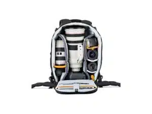 Tilava ja suojaava kamerareppu