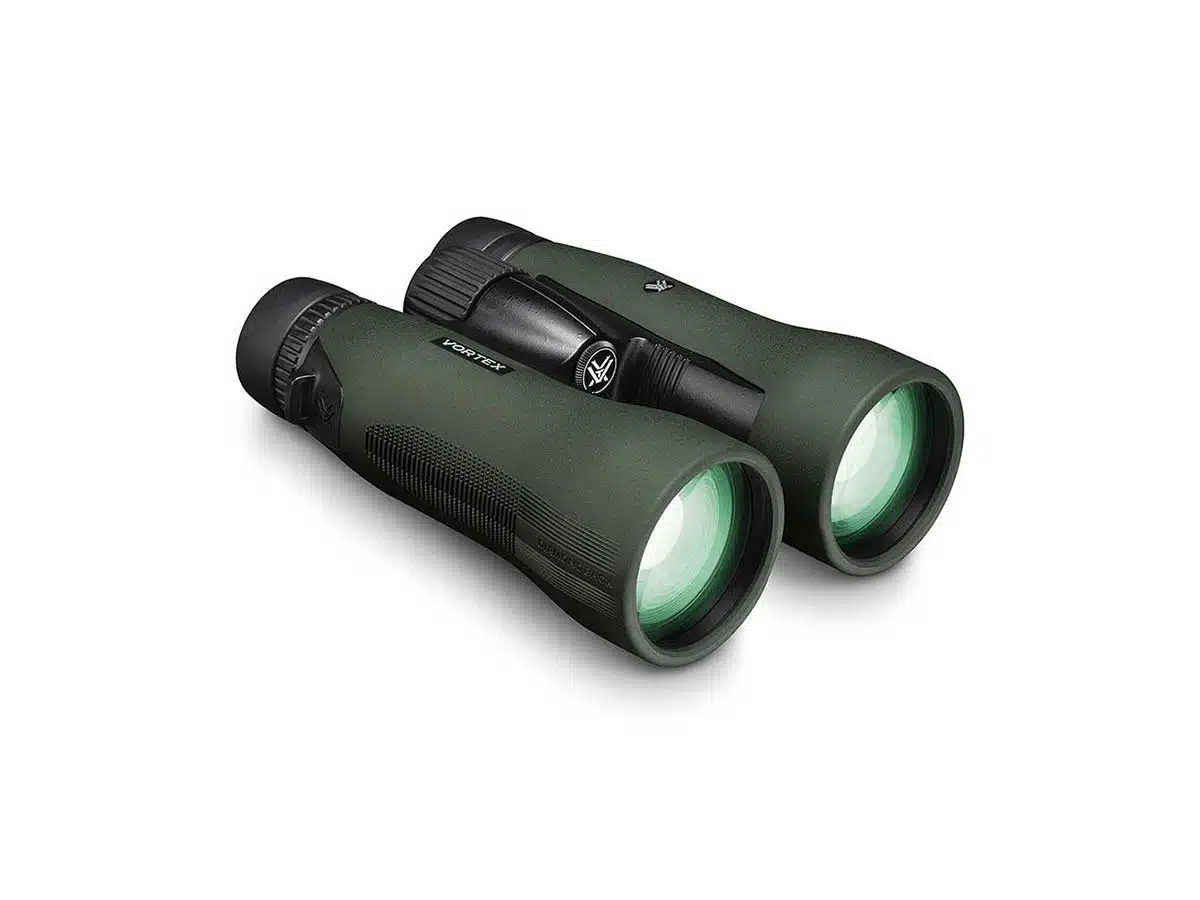 Vesitiiviit kiikarit