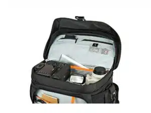 Nova 200 AW II kameralaukku auki