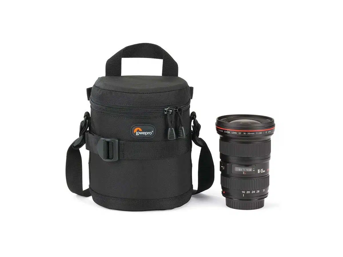 Suojakotelo objektiiville