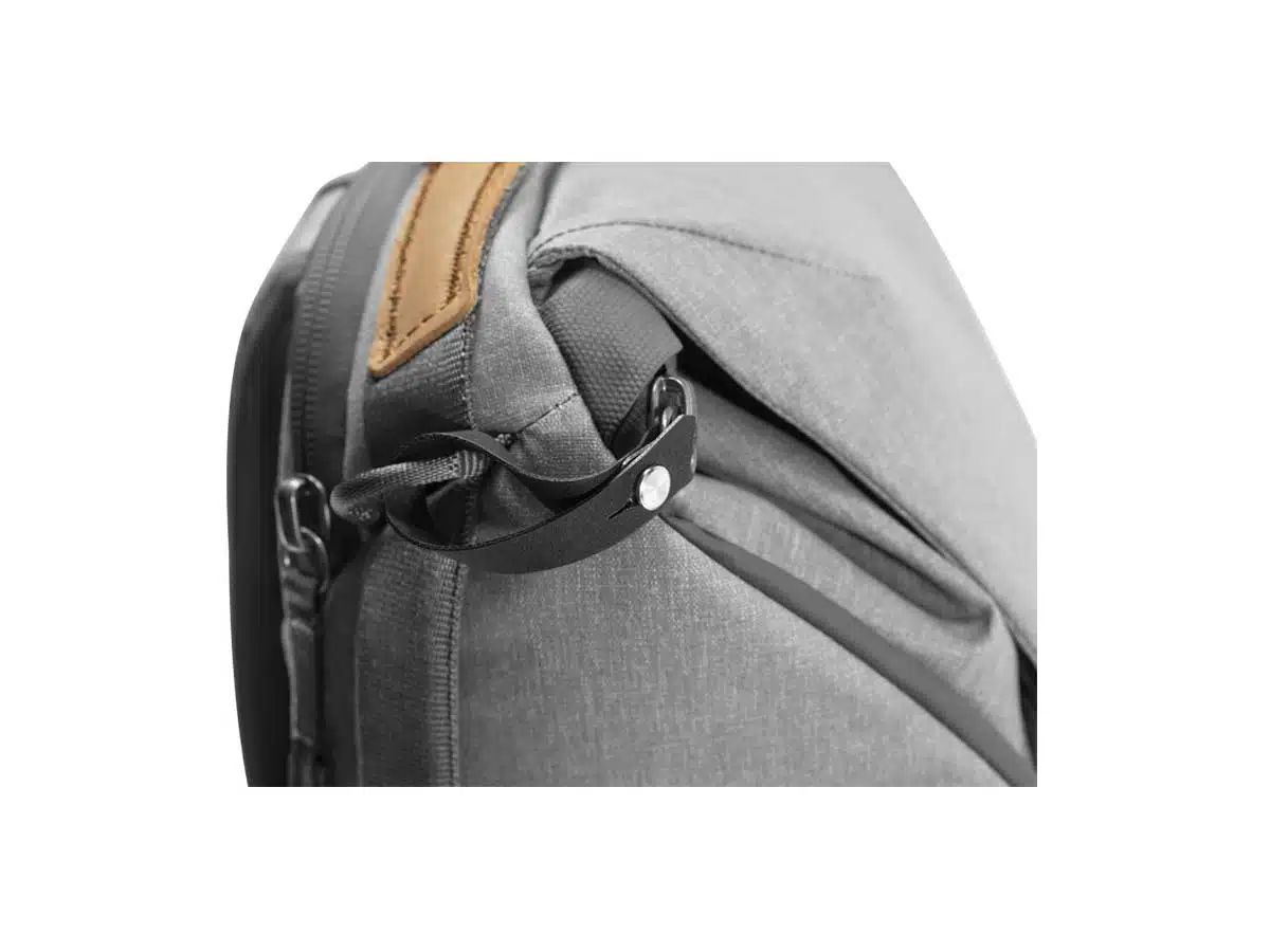 Peak Design Everyday Backpack 20L v2 - Ash - Image 6
