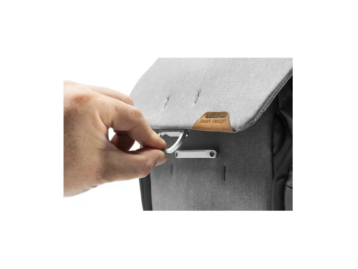 Peak Design Everyday Backpack 20L v2 - Ash - Image 7